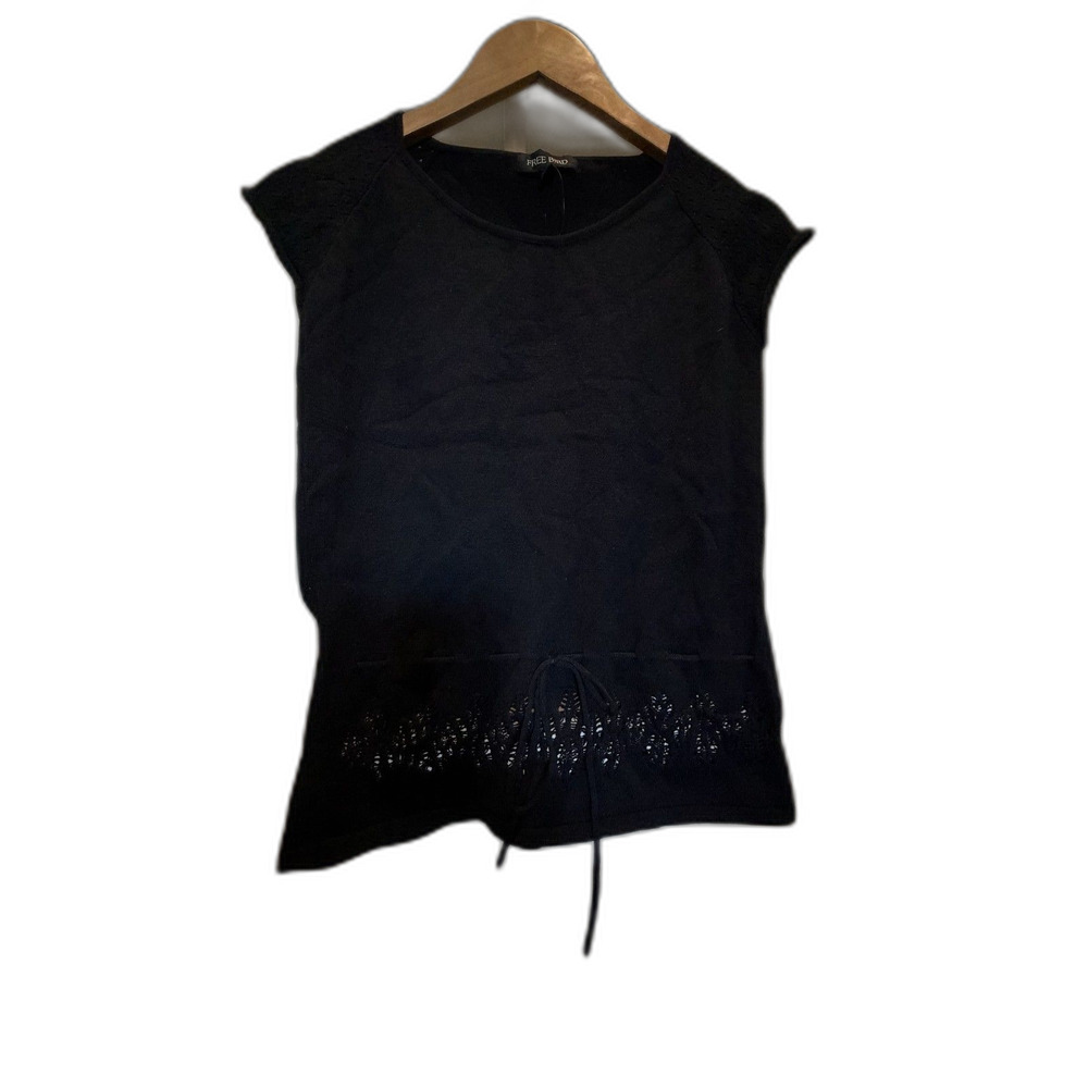 Free Bird Eyelet Black Tee NWT -Small